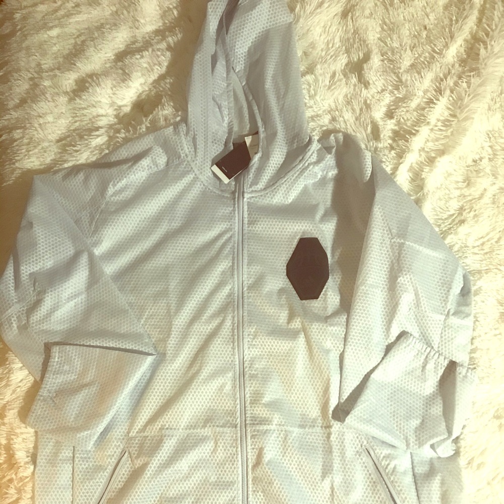 Wind breaker light blue